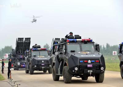 中国重汽“獒威”（QDZ5150XFBZTE）警用装甲防暴车