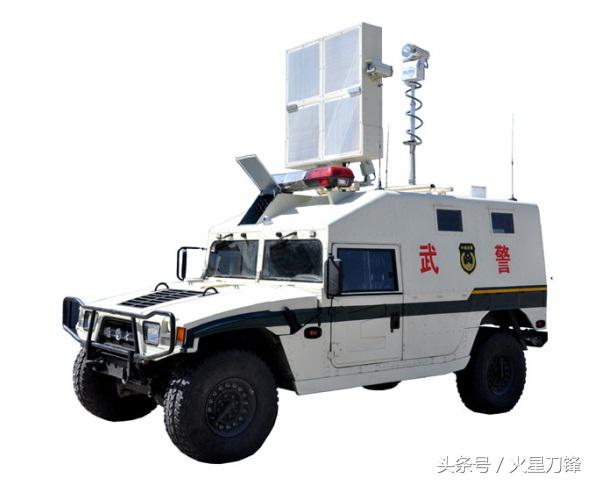 武警的声波防暴驱散车