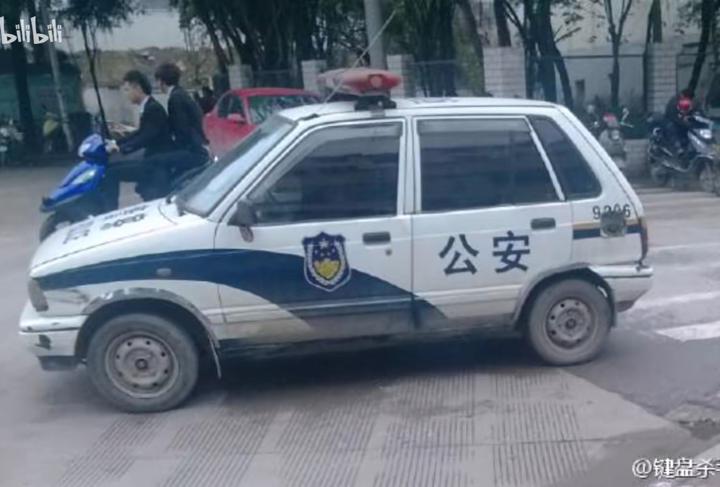 长安铃木奥拓SC7080型警用巡逻车