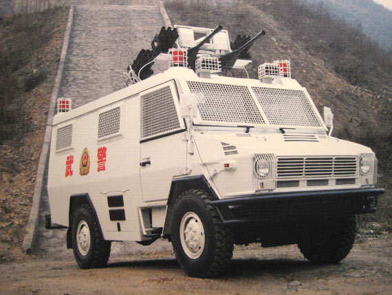 NJ-2046防暴车