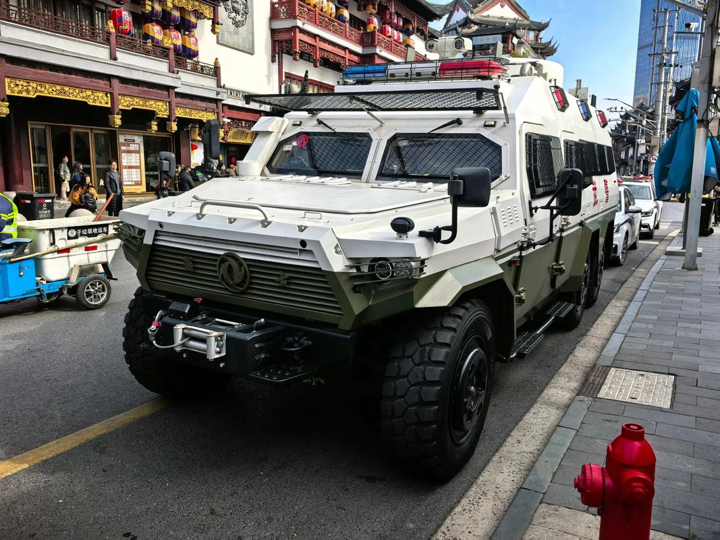 CSZ181防暴六轮指挥车