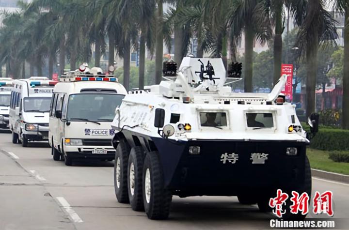 国产WMZ警用轮式装甲车