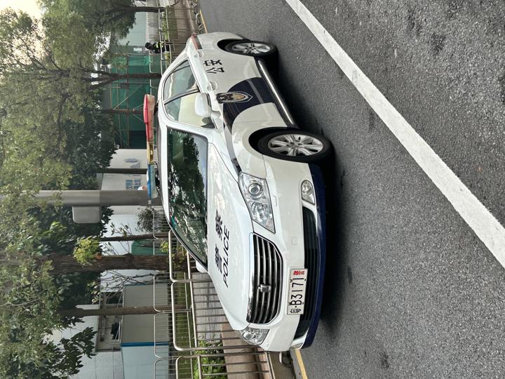 十三代丰田皇冠警车