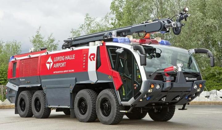 Rosenbauer Panther 8×8